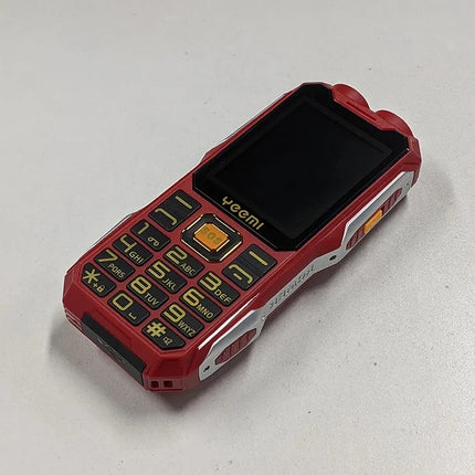 YEEMI Q8 GSM 2G teléfono resistente batería grande linterna Dual 2,4 pulgadas pantalla HD Dual SIM teléfono móvil botón grande teléfono móvil