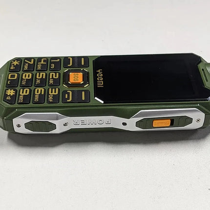 YEEMI Q8 GSM 2G teléfono resistente batería grande linterna Dual 2,4 pulgadas pantalla HD Dual SIM teléfono móvil botón grande teléfono móvil