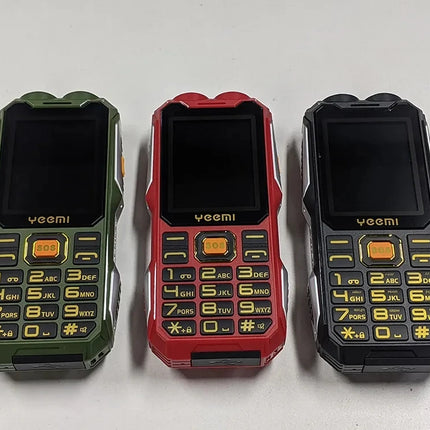 YEEMI Q8 GSM 2G teléfono resistente batería grande linterna Dual 2,4 pulgadas pantalla HD Dual SIM teléfono móvil botón grande teléfono móvil