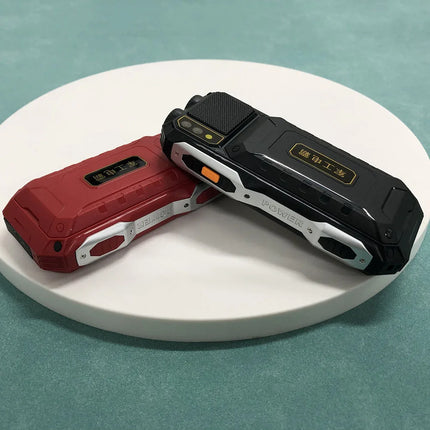 YEEMI Q8 GSM 2G teléfono resistente batería grande linterna Dual 2,4 pulgadas pantalla HD Dual SIM teléfono móvil botón grande teléfono móvil